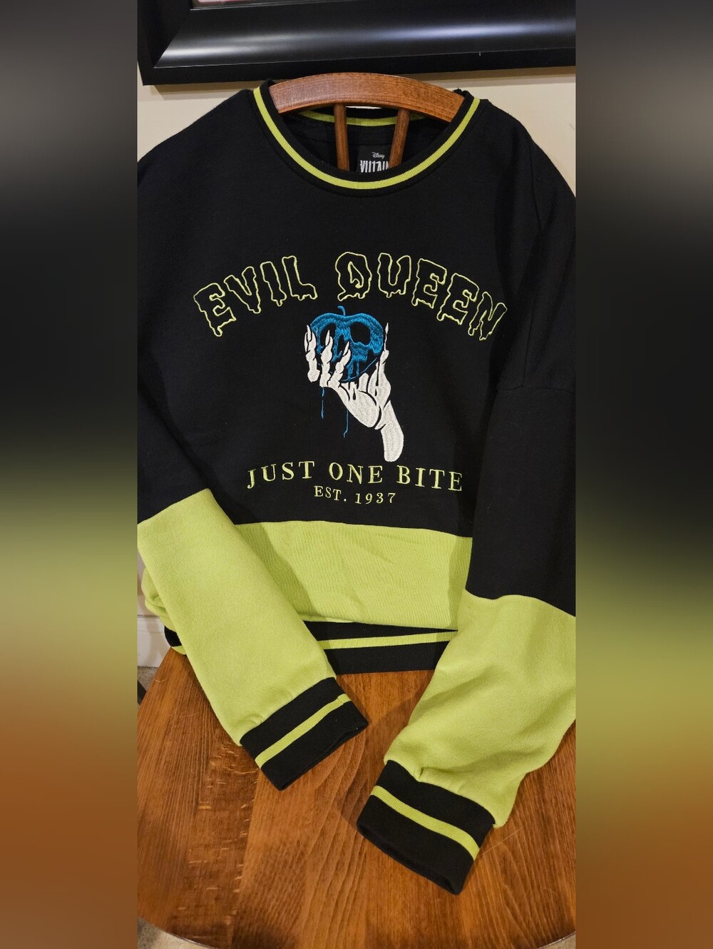 Disney Villians Evil Queen 'Just One Bite' Black & Lime Crewneck Sweater